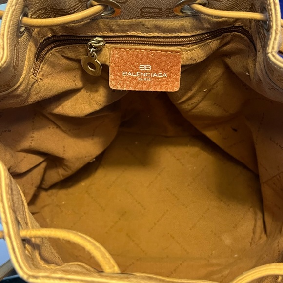 Balenciaga • Vintage Monogram Bucket Bag - Picture 7 of 8